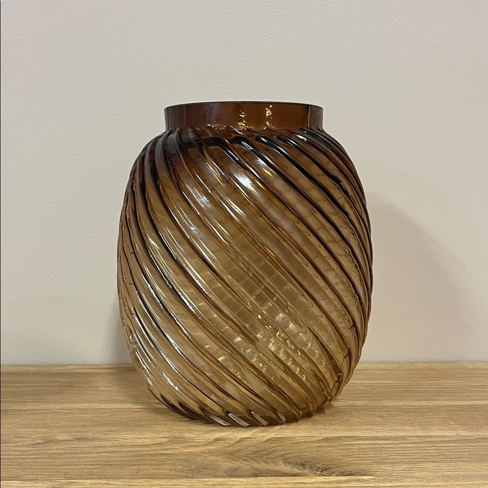Elegant Brown Swirl Glass Vase